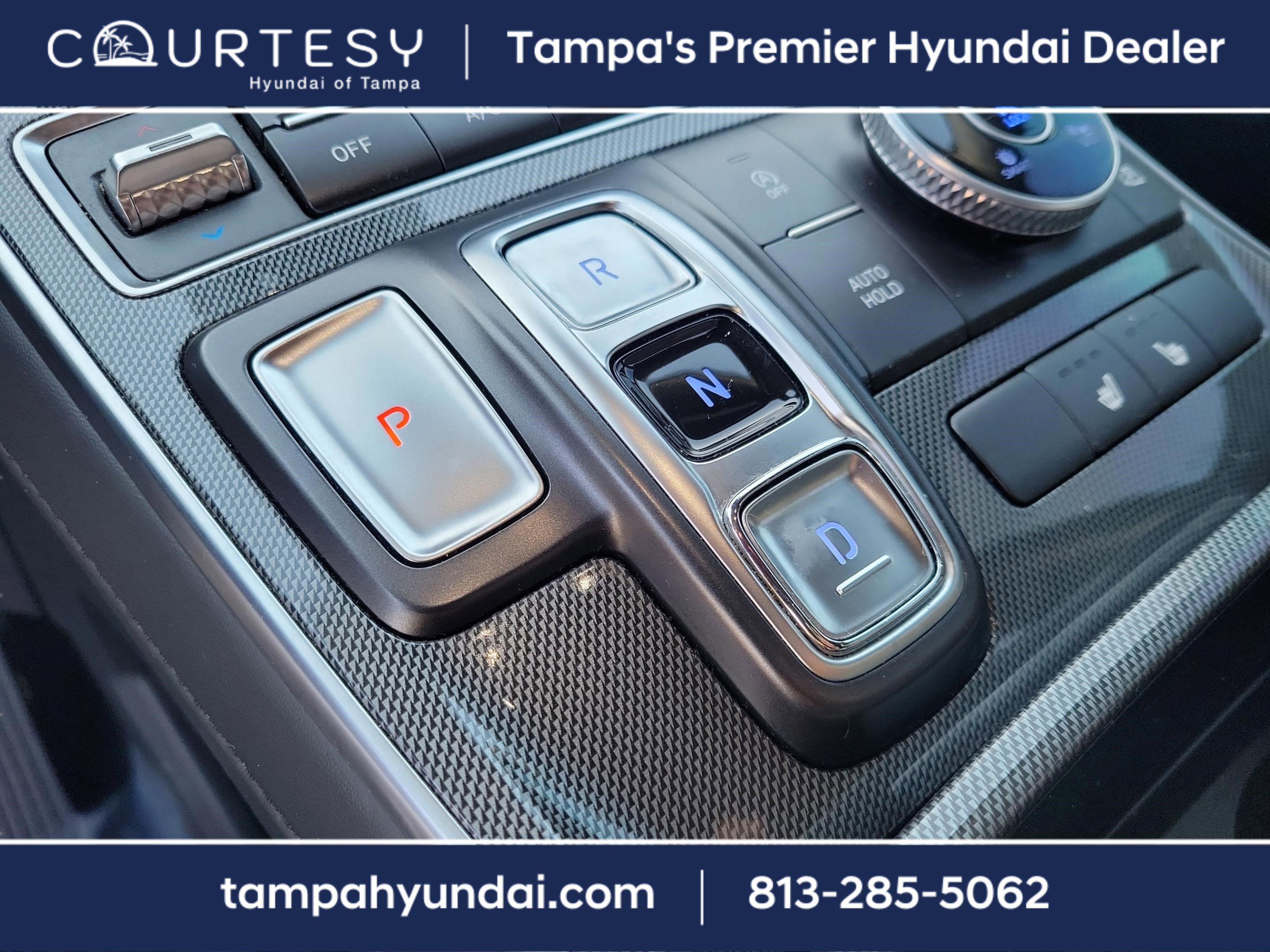 Certified 2023 Hyundai Santa Fe SEL w/ Premium Package image 32