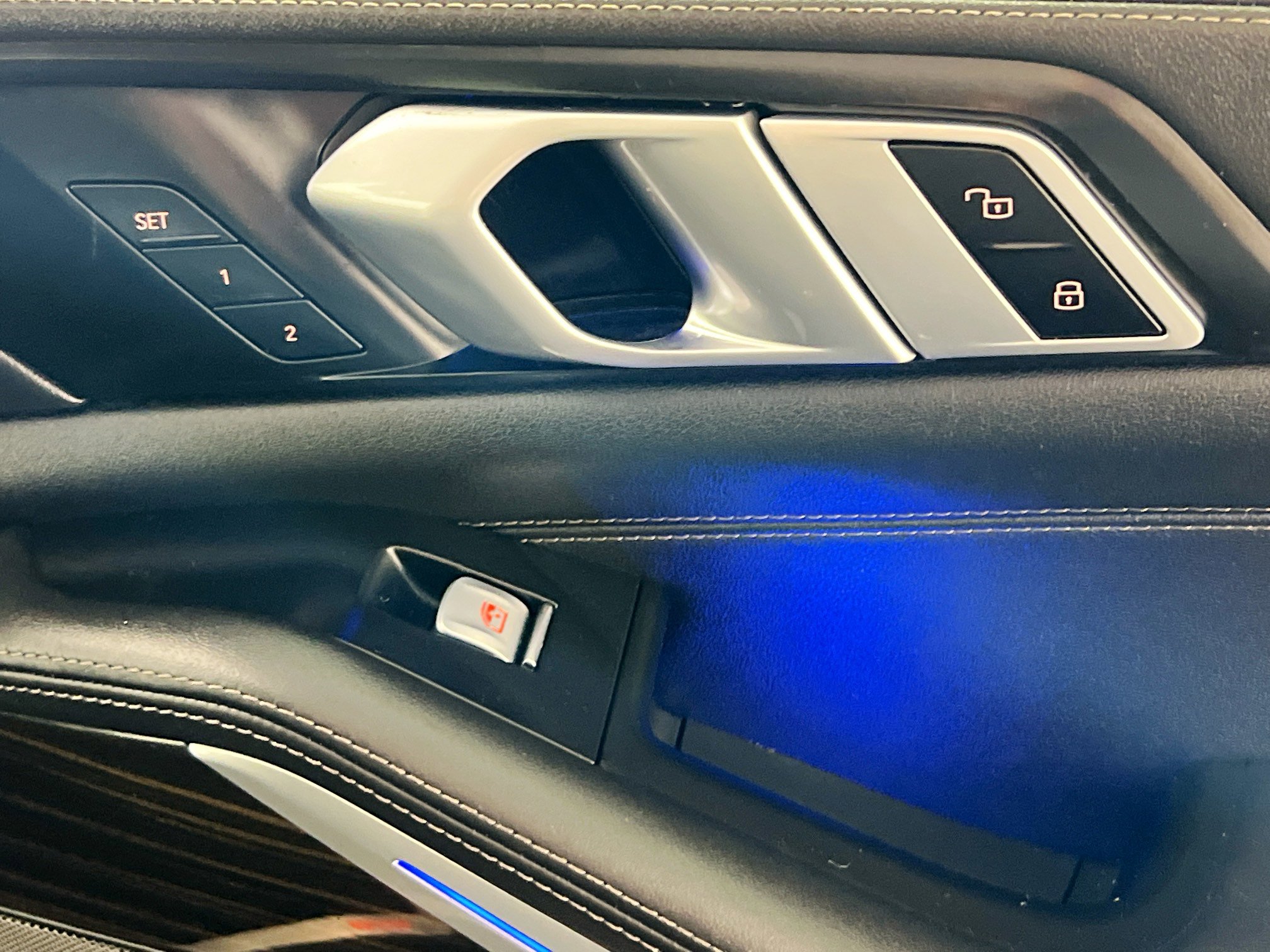 Used 2025 BMW X7 xDrive40i image 32