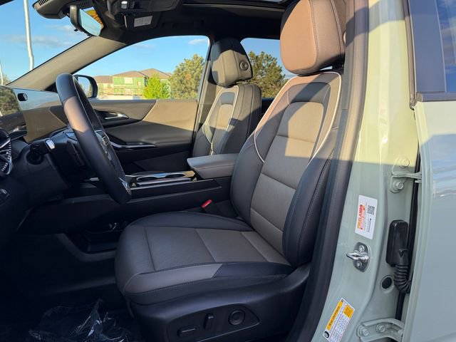 Used 2025 Chevrolet Equinox LT w/ Convenience Package II AWD/4WD image 14