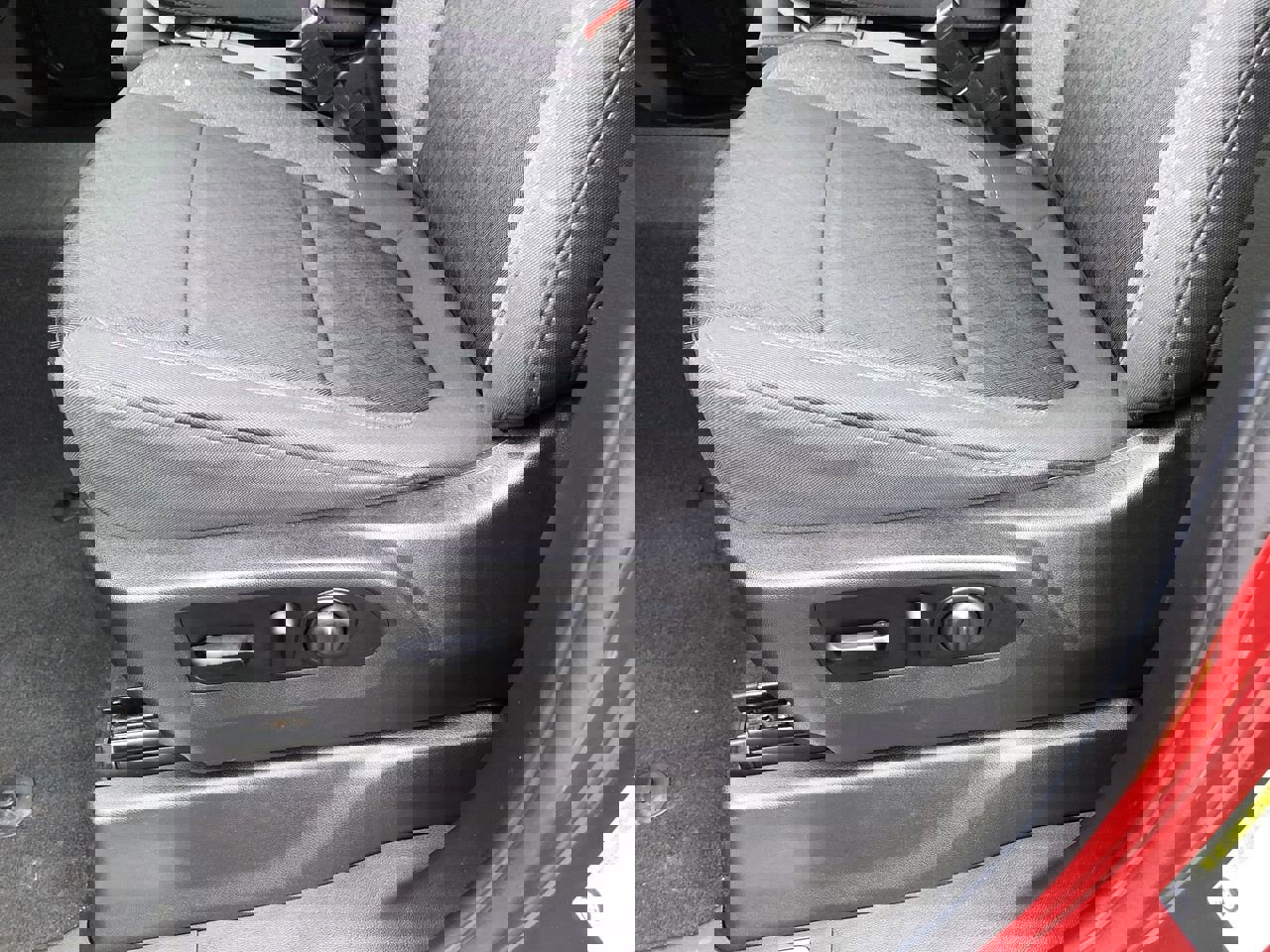 Used 2021 GMC Sierra 1500 Elevation image 14