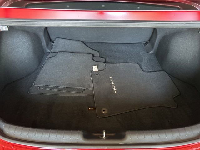 Certified 2025 Hyundai Elantra Sport image 23