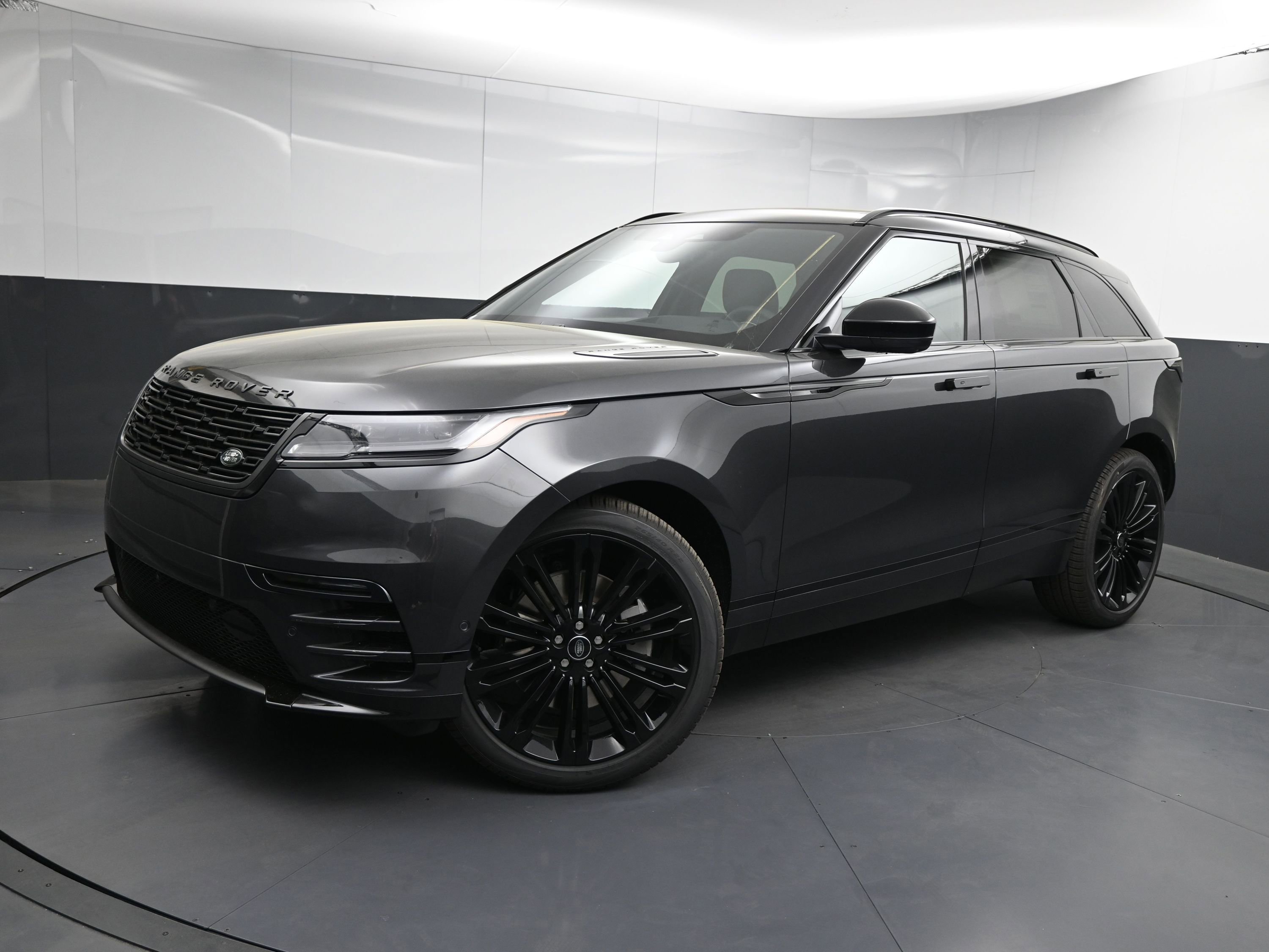 New 2026 Land Rover Range Rover Velar Dynamic SE video 1
