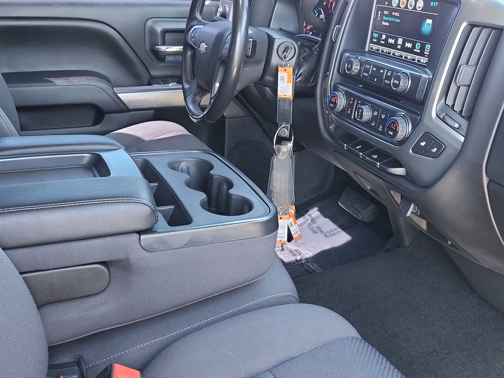 Used 2018 Chevrolet Silverado 1500 LT w/ All Star Edition AWD/4WD image 13