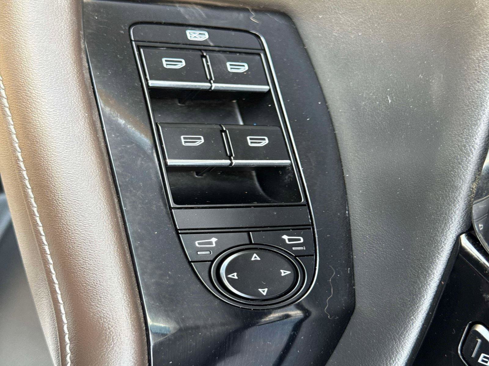 Used 2020 MAZDA CX-30 FWD w/ Premium Package image 17