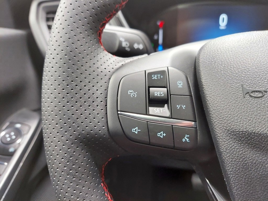 New 2025 Ford Escape ST-Line w/ Tech Pack #1 image 18