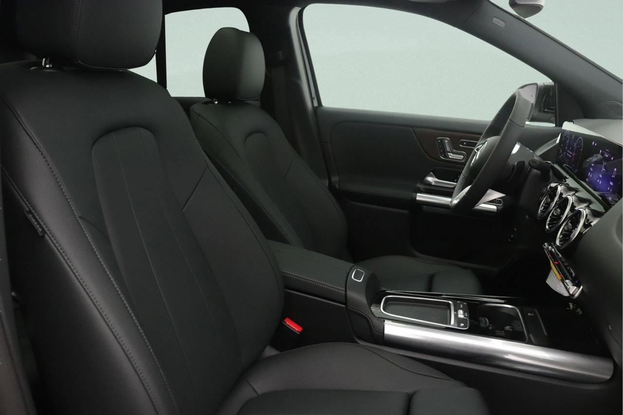 New 2026 Mercedes-Benz GLA 250 4MATIC image 7