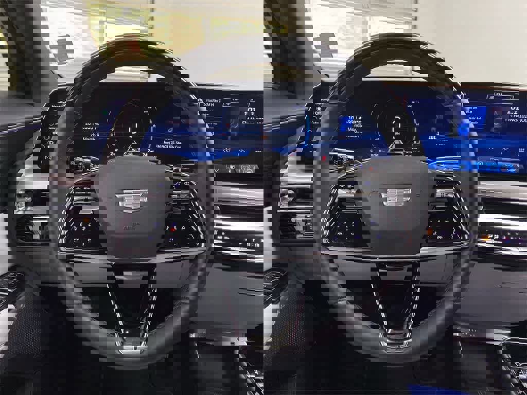 Certified 2025 Cadillac Lyriq Luxury image 20