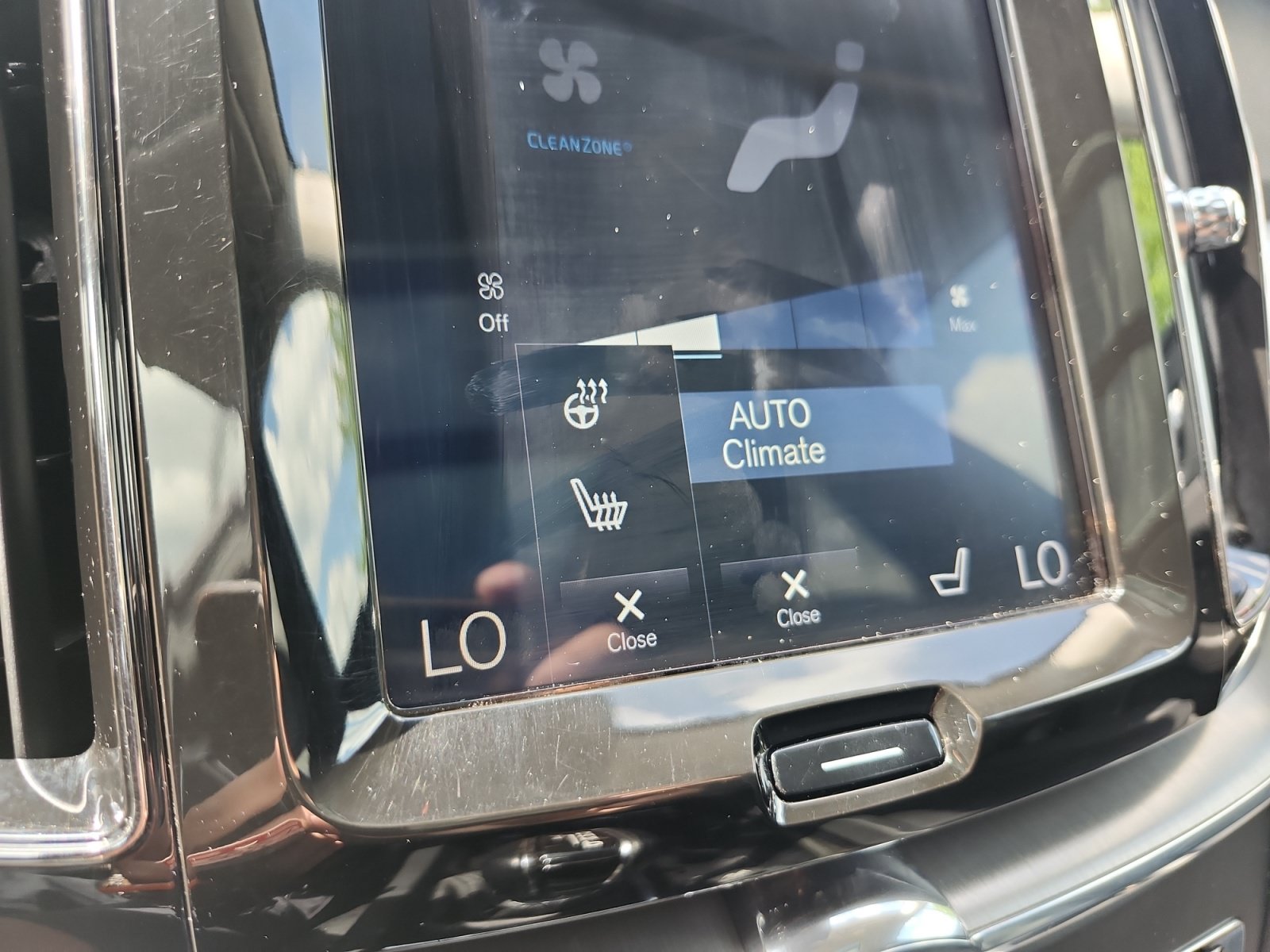 Used 2019 Volvo XC60 T5 Momentum w/ Protection Package AWD/4WD image 20