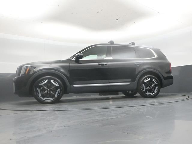 Used 2025 Kia Telluride S AWD/4WD image 45