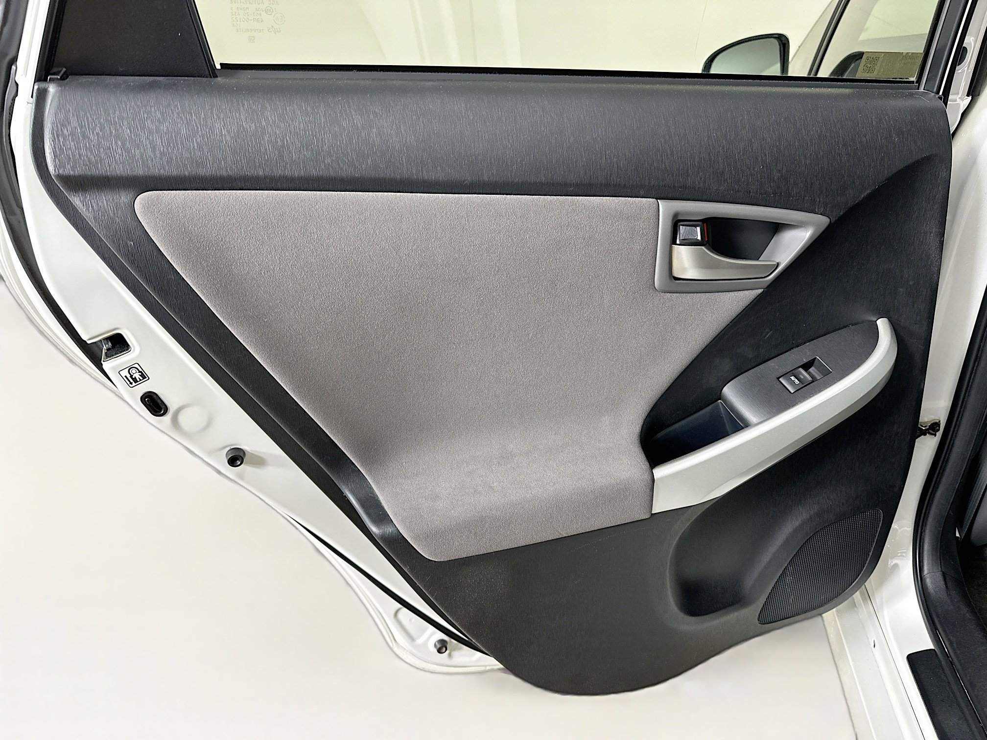 Used 2013 Toyota Prius Three image 26