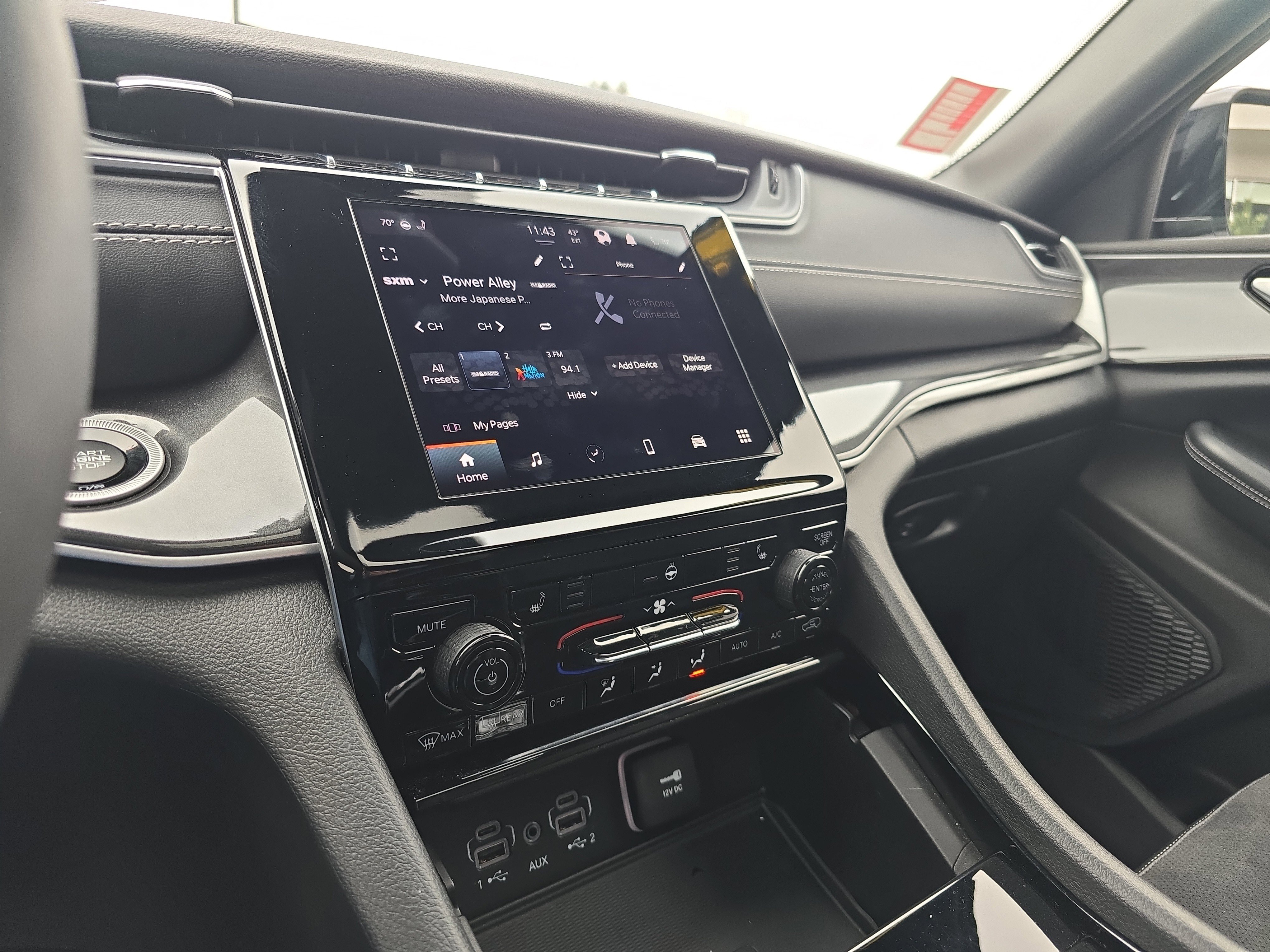 Used 2023 Jeep Grand Cherokee Altitude image 25