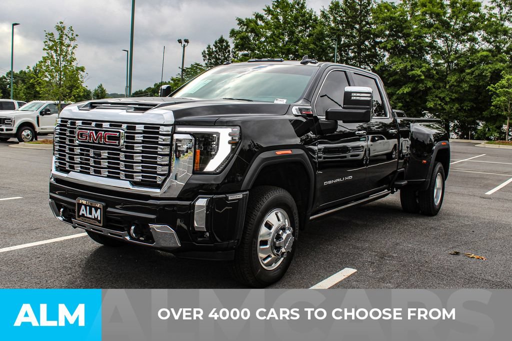 Used 2026 GMC Sierra 3500 Denali w/ Denali Reserve Package AWD/4WD image 3