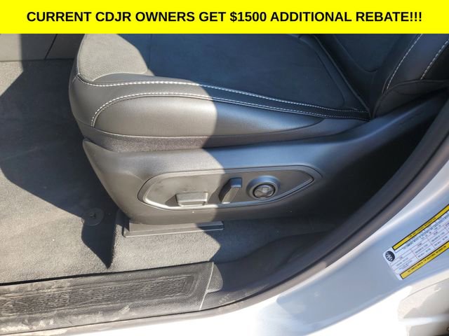 New 2025 Jeep Grand Cherokee L Altitude image 13