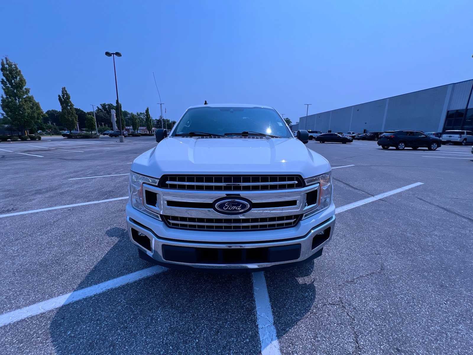 Used 2020 Ford F150 XLT w/ Equipment Group 301A Mid RWD image 3