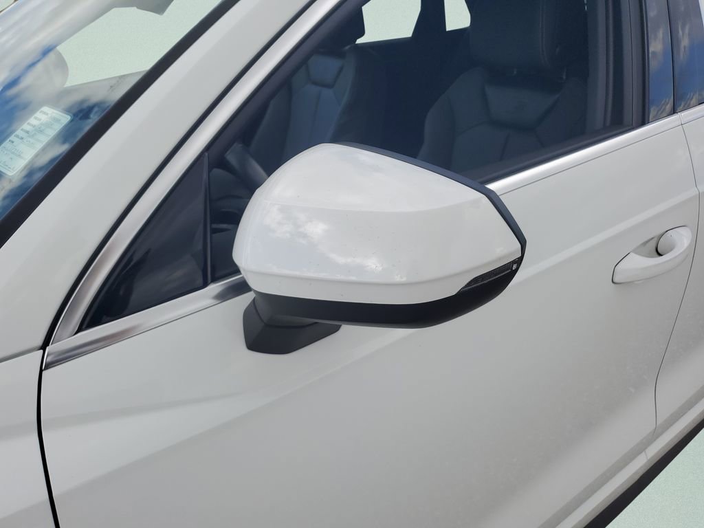 Used 2020 Audi Q3 2.0T Premium Plus w/ Premium Plus Package AWD/4WD image 34