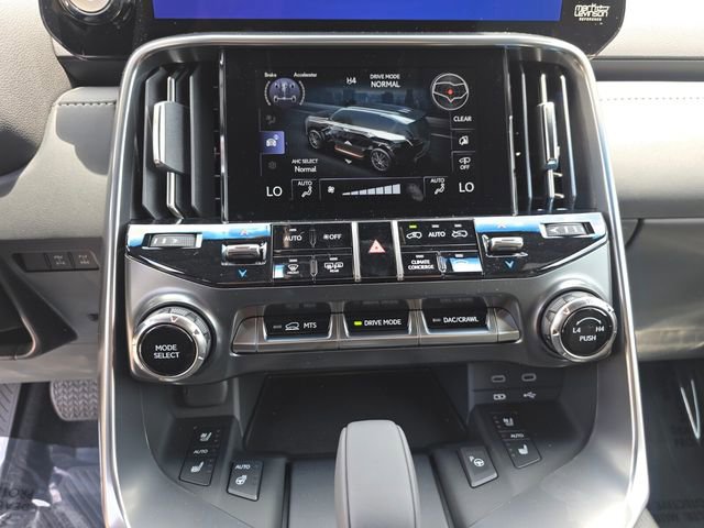 New 2026 Lexus LX 700h Overtrail AWD/4WD image 28