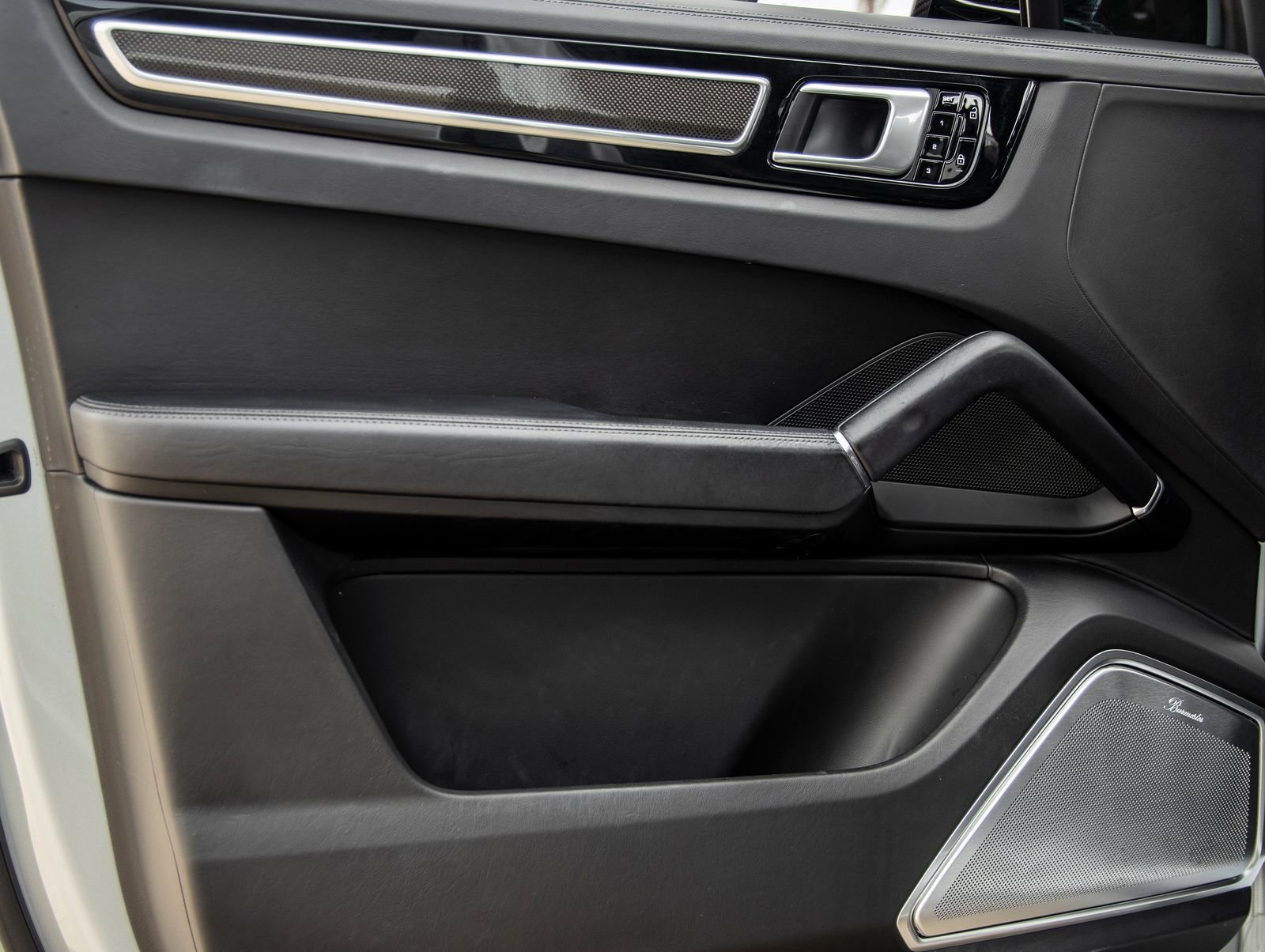 Certified 2021 Porsche Cayenne GTS image 19