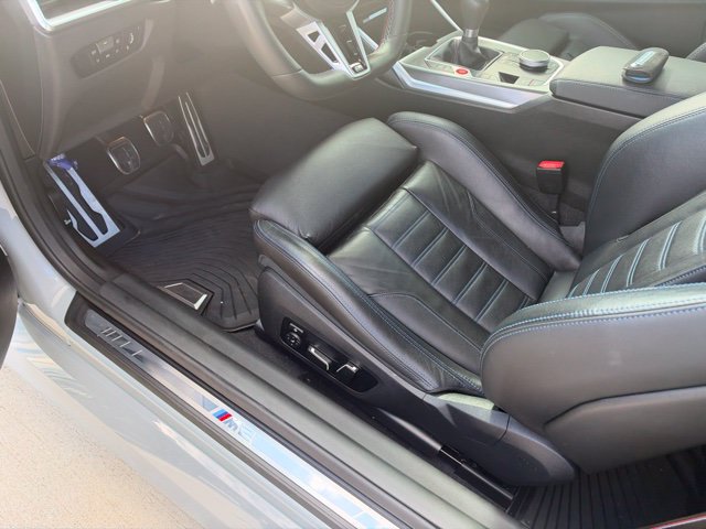 Used 2025 BMW M2 w/ Lighting Package RWD image 9