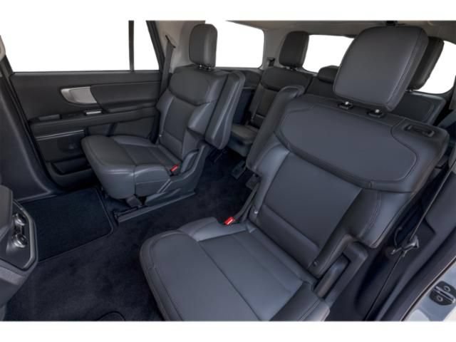 New 2026 Ford Expedition Active RWD image 12