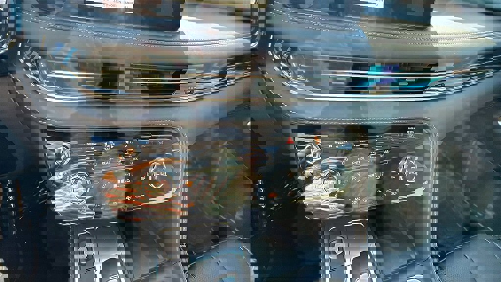 Used 2024 INFINITI QX60 Luxe w/ Performance Audio Package image 32