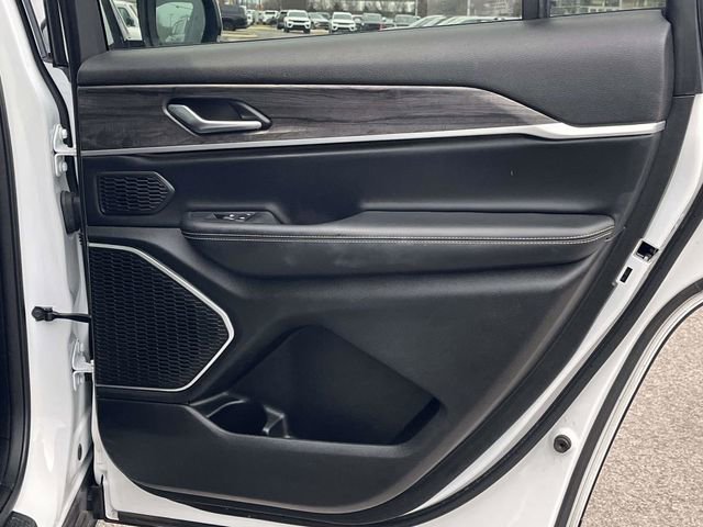 Used 2022 Jeep Grand Cherokee L Limited w/ MOPAR Finishing Package image 25