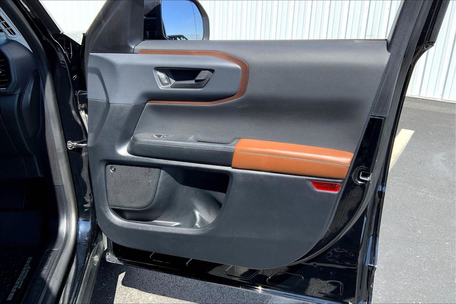 Used 2022 Ford Bronco Sport Outer Banks w/ Tech Package image 22