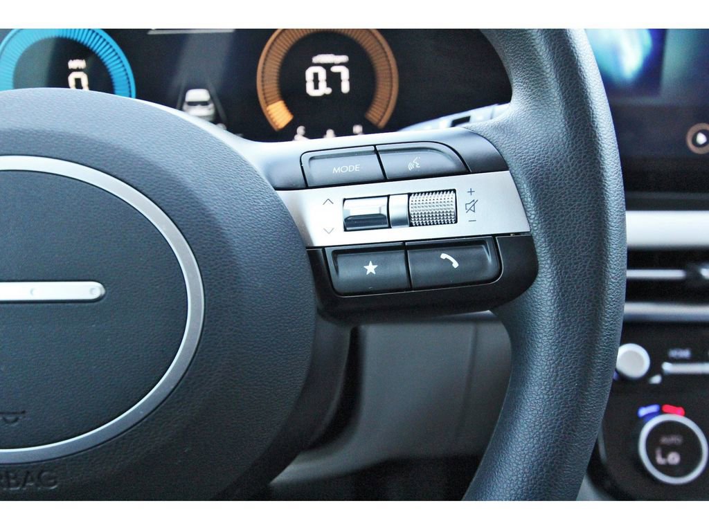 Used 2025 Hyundai Tucson SEL FWD image 19