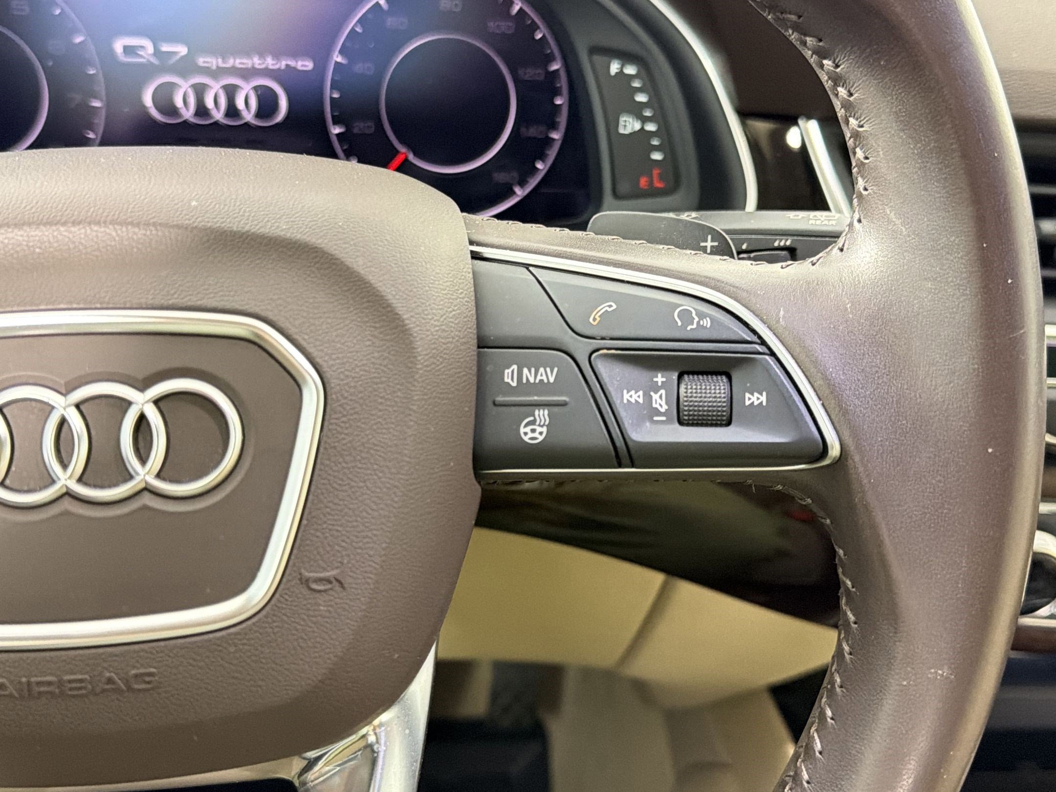 Used 2019 Audi Q7 3.0T Prestige w/ Prestige Package image 23
