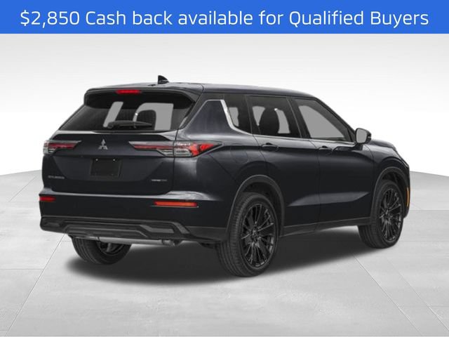New 2026 Mitsubishi Outlander LE FWD image 2