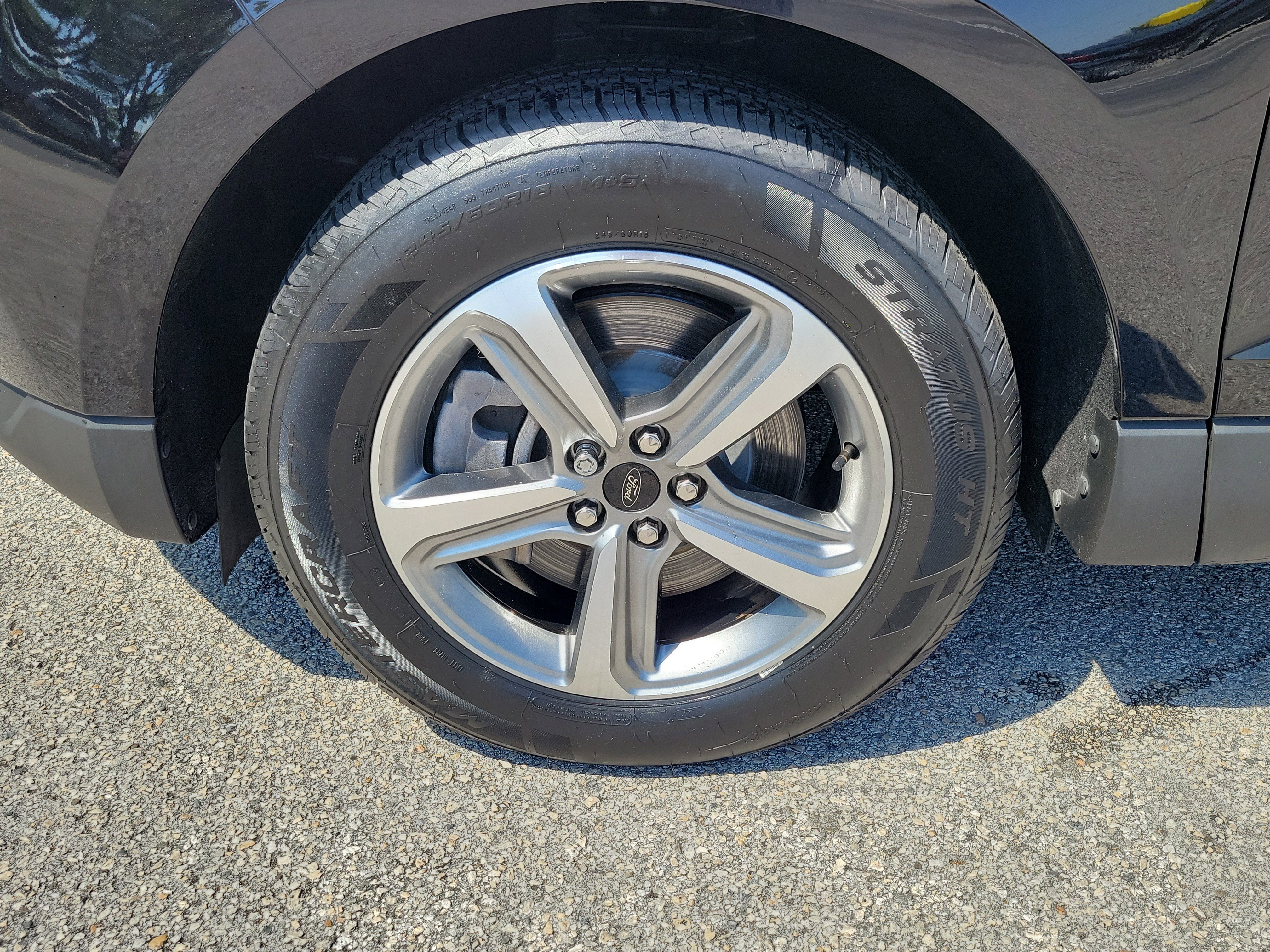 Certified 2024 Ford Edge SEL w/ Convenience Package AWD/4WD image 5