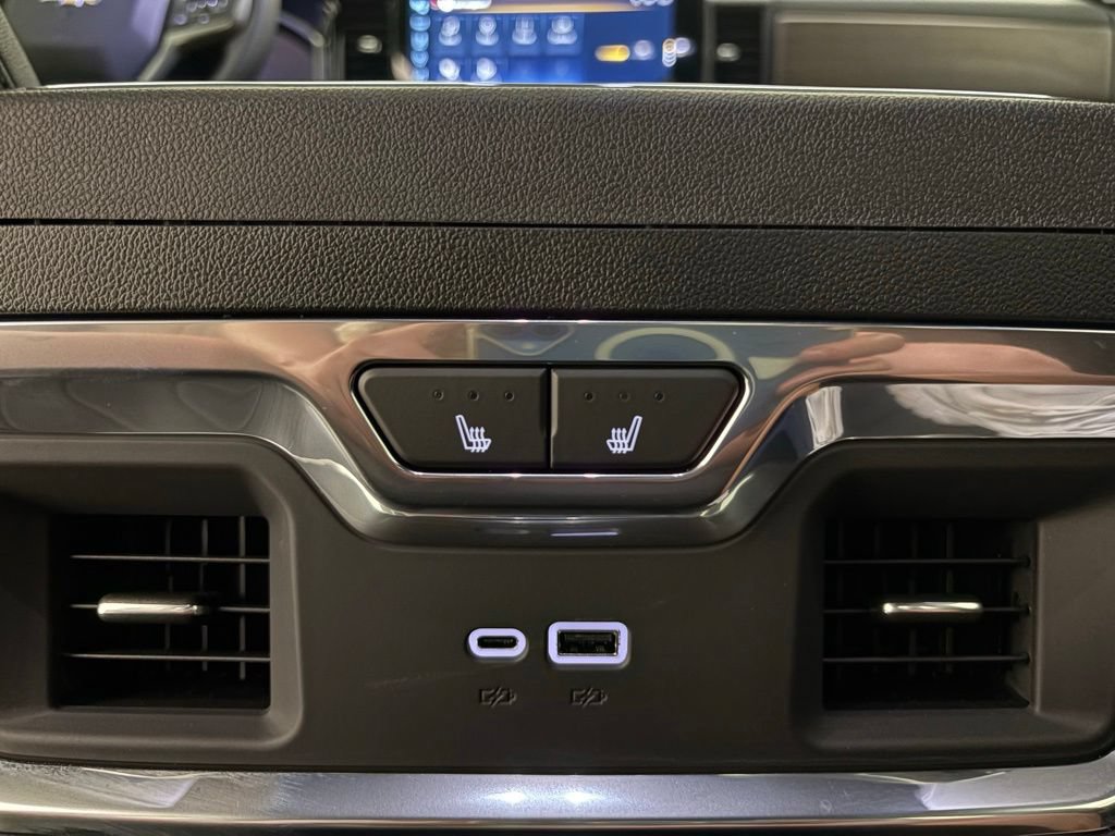New 2026 Chevrolet Silverado 1500 High Country w/ Technology Package AWD/4WD image 46