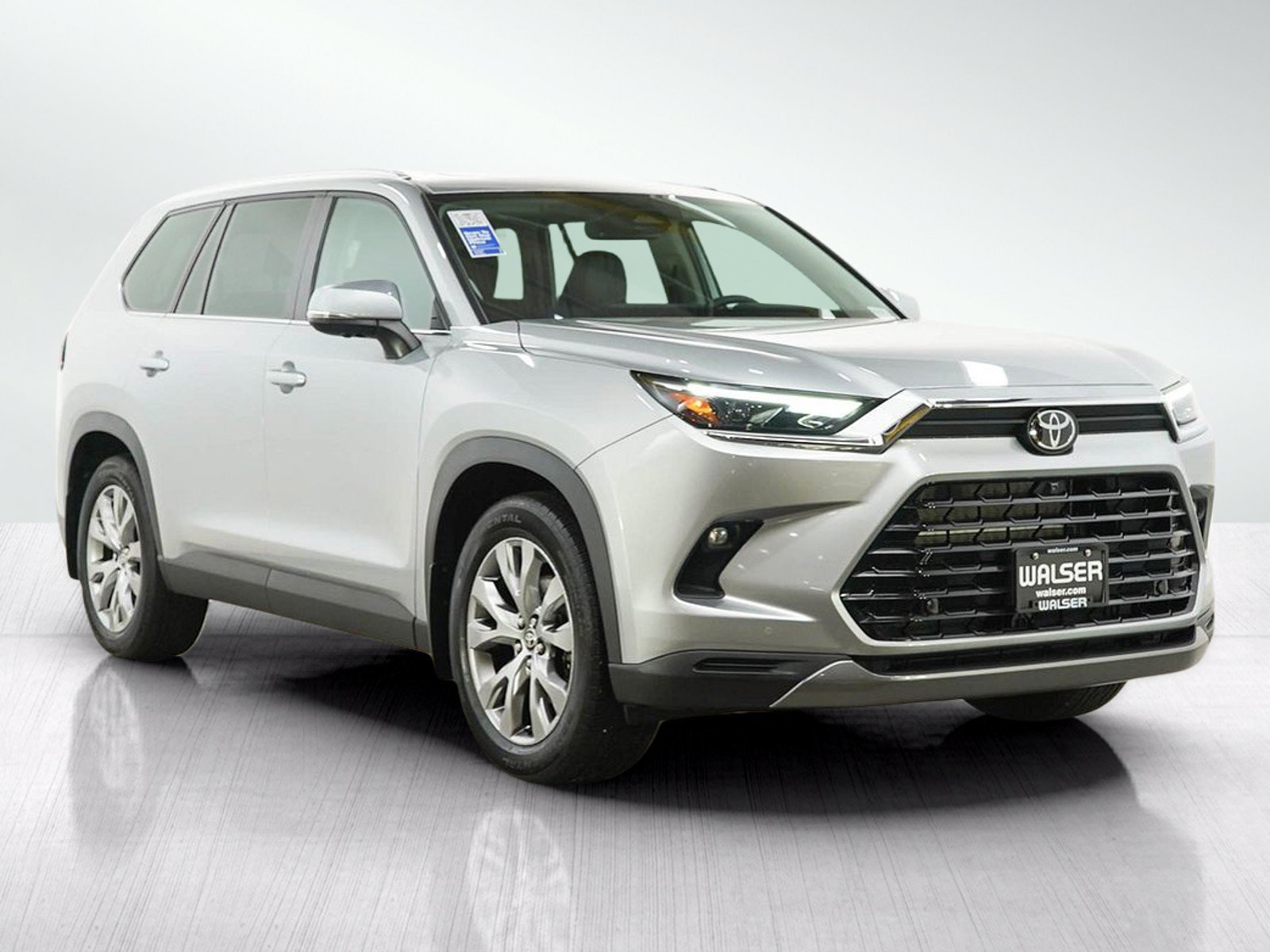 Used 2024 Toyota Grand Highlander AWD Hybrid image 7