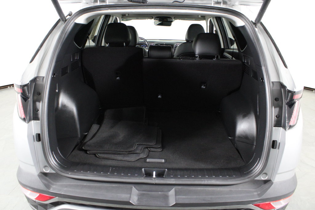 Certified 2022 Hyundai Tucson Limited AWD/4WD image 18