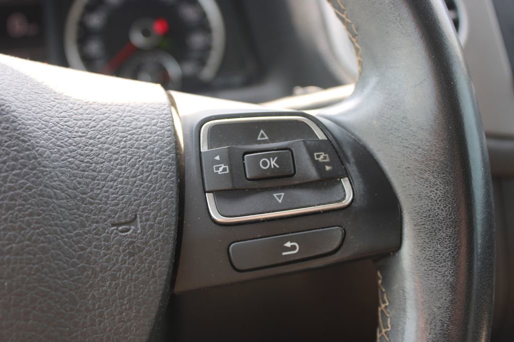 Used 2016 Volkswagen Tiguan S FWD image 22