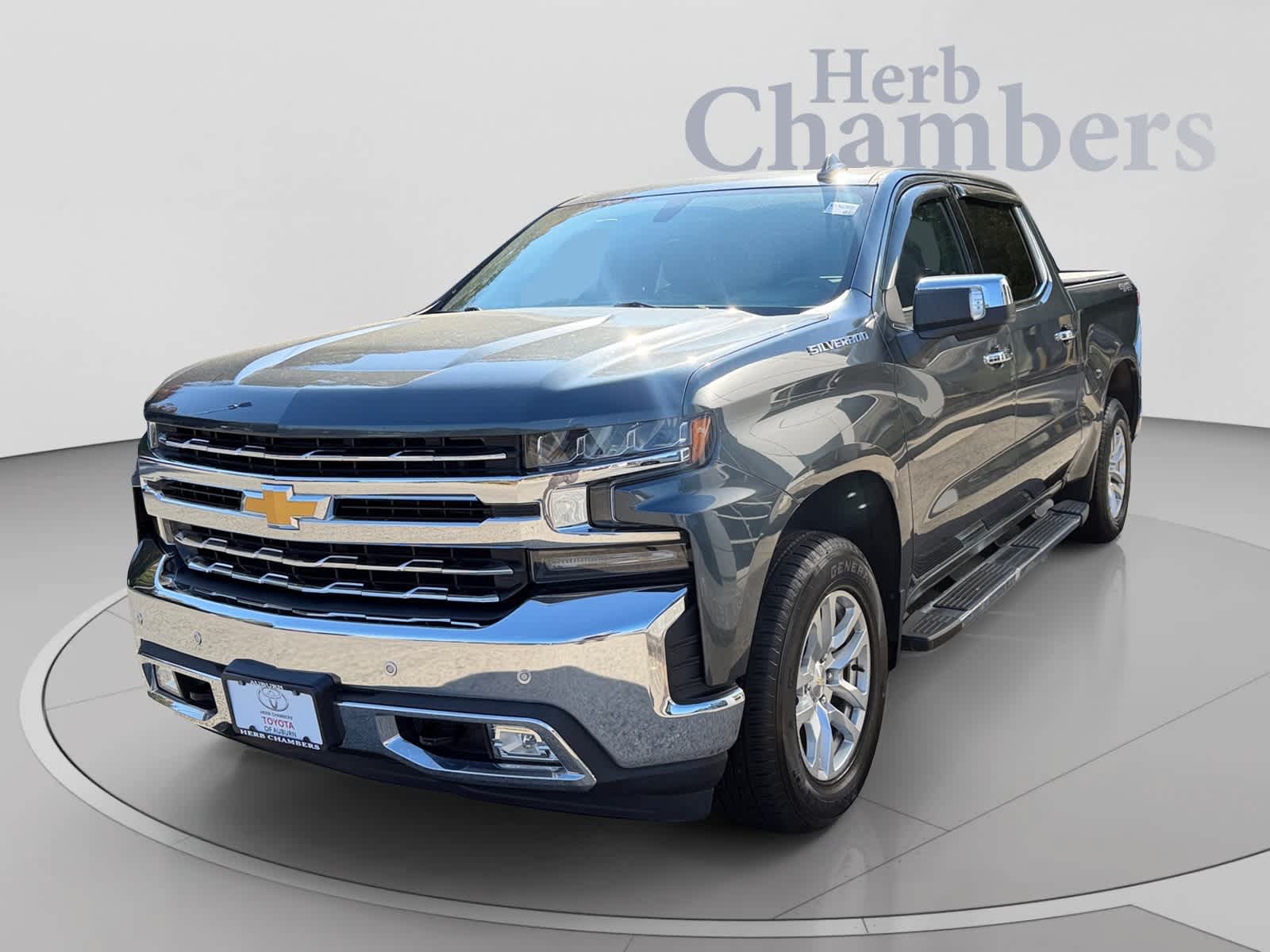 Used 2019 Chevrolet Silverado 1500 LTZ w/ LTZ Plus Package AWD/4WD image 10