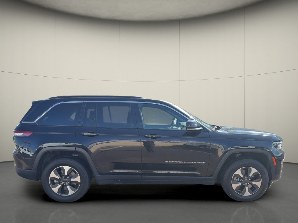 Used 2024 Jeep Grand Cherokee Limited 4xe AWD/4WD image 8