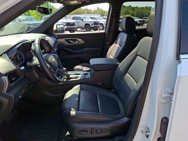 Used 2023 Chevrolet Traverse LT w/ LT Premium Package FWD image 14