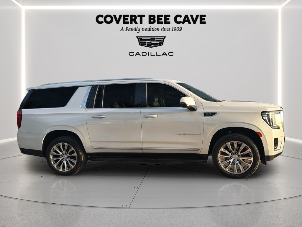 Used 2023 GMC Yukon XL Denali AWD/4WD image 8