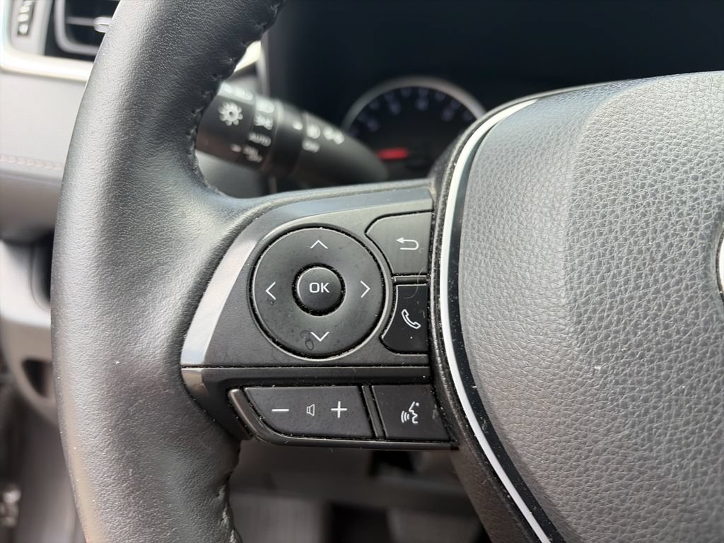Used 2022 Toyota RAV4 XLE Premium FWD image 20
