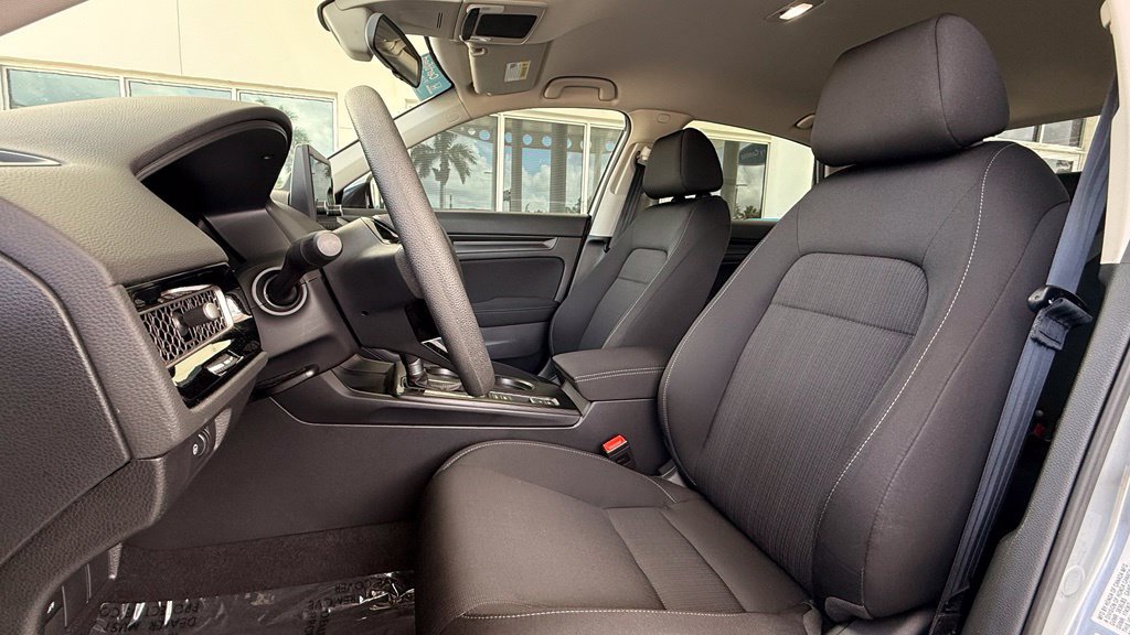 Used 2025 Honda Civic LX image 4