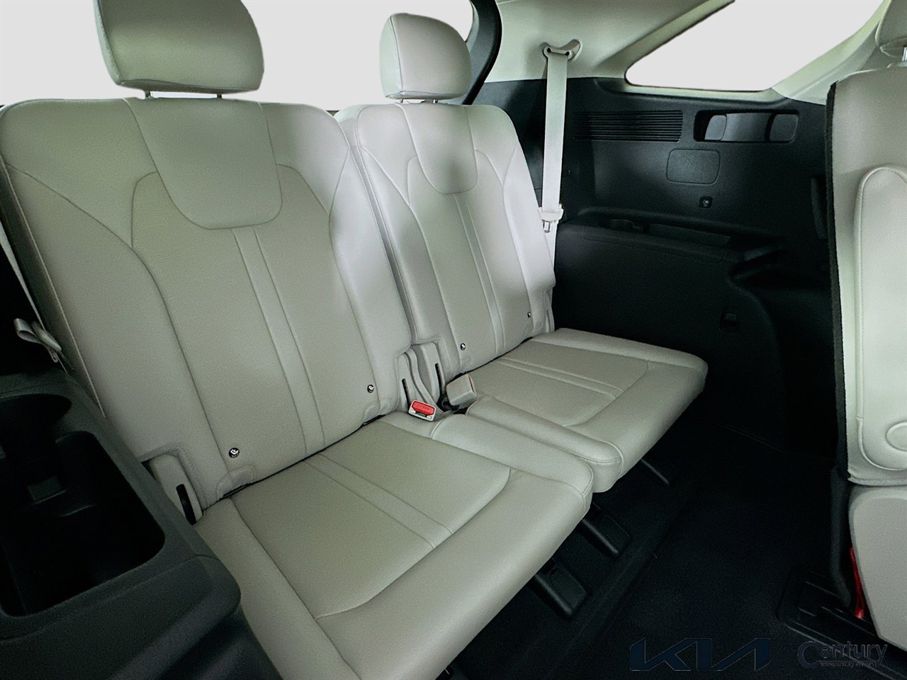 Certified 2025 Kia Sorento EX w/ Panoramic Sunroof Package image 26