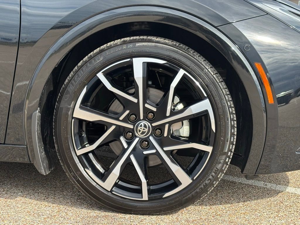 Used 2024 Toyota Prius Prime Premium w/ Advanced Technology Package image 7