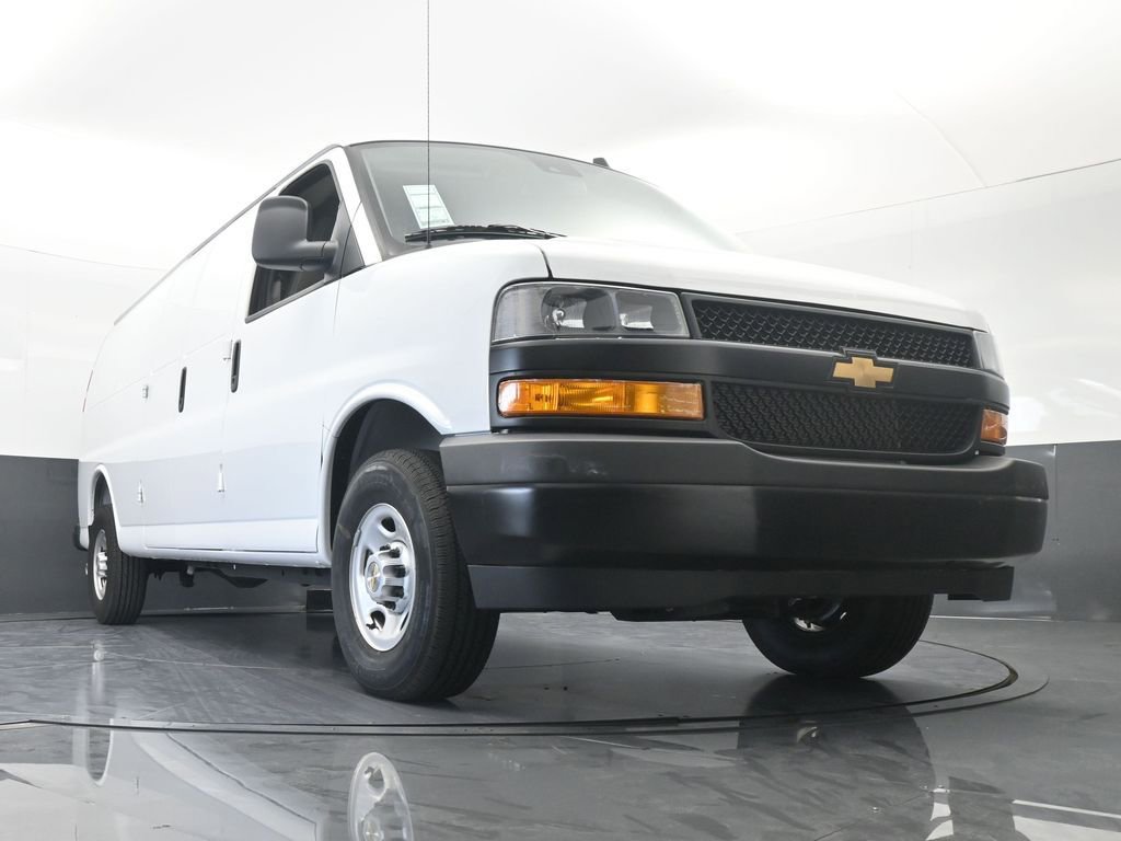 New 2025 Chevrolet Express 3500 Extended w/ Driver Convenience Package RWD image 54
