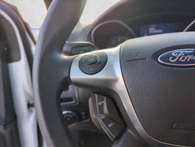 Used 2013 Ford Focus SE FWD image 16