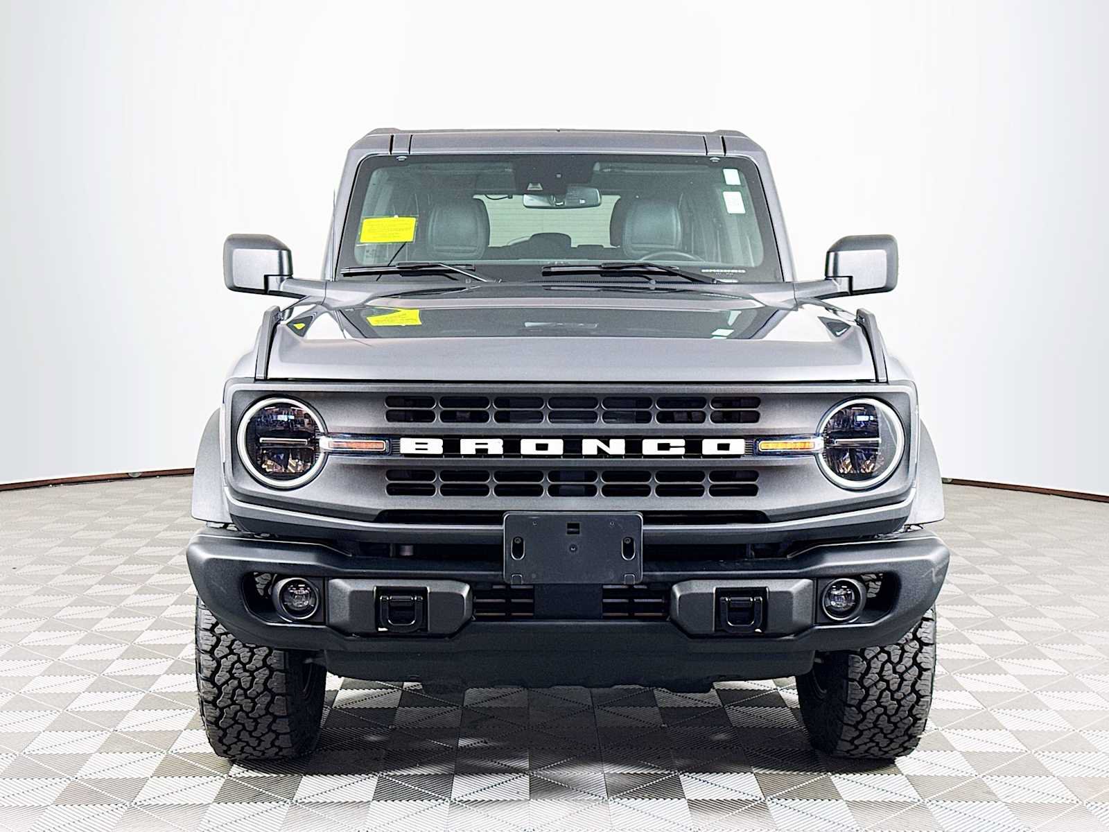 Used 2023 Ford Bronco Black Diamond AWD/4WD image 2