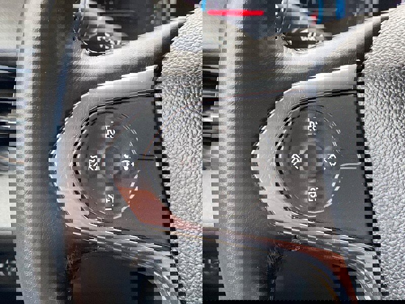 Used 2019 Chevrolet Traverse LT image 51