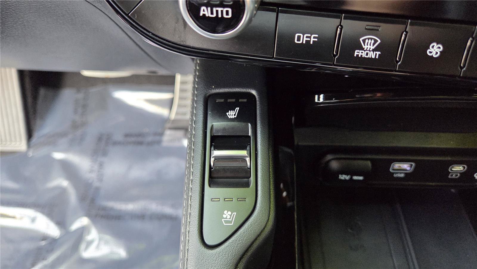 Certified 2024 Kia Telluride SX Prestige X-Line AWD/4WD image 24