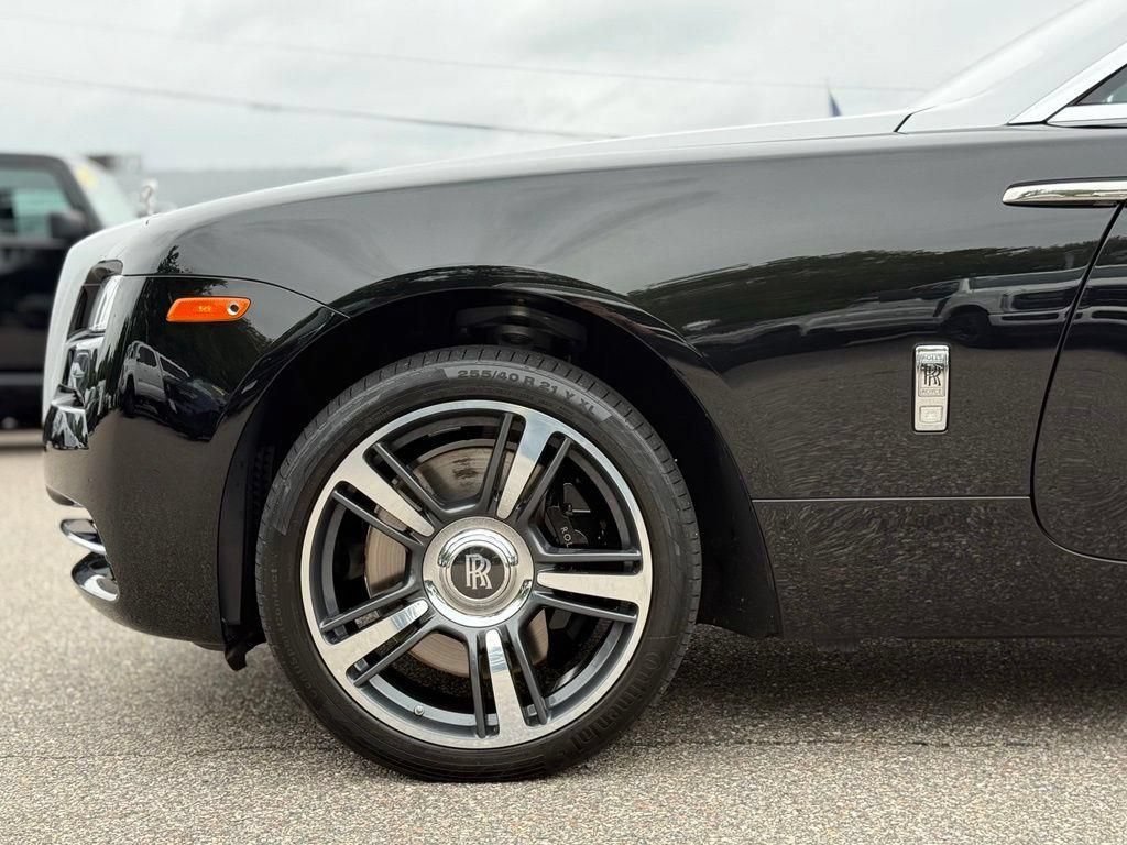 Used 2015 Rolls-Royce Wraith RWD image 14
