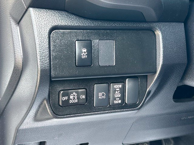 Certified 2023 Toyota Tacoma TRD Off-Road AWD/4WD image 22