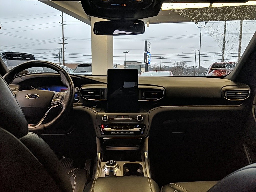 Used 2020 Ford Explorer ST w/ ST Street Pack image 18